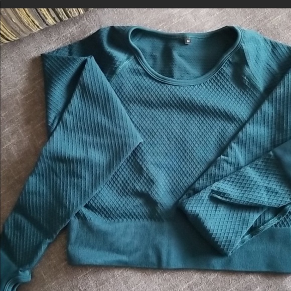 Balance Athletica Tops - Balance Athletica Energy Crop in Topaz size Med